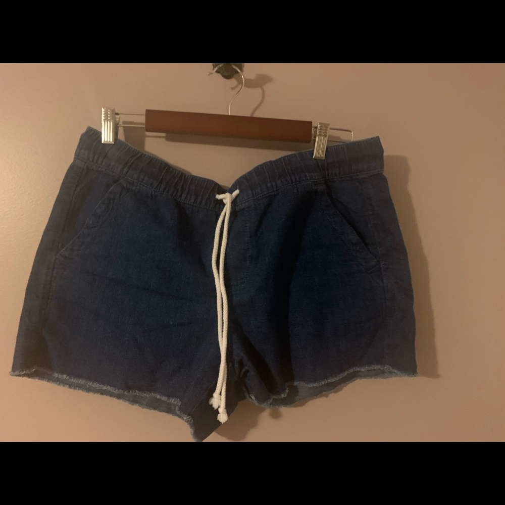 Loft Pull on tie waist denim shorts
